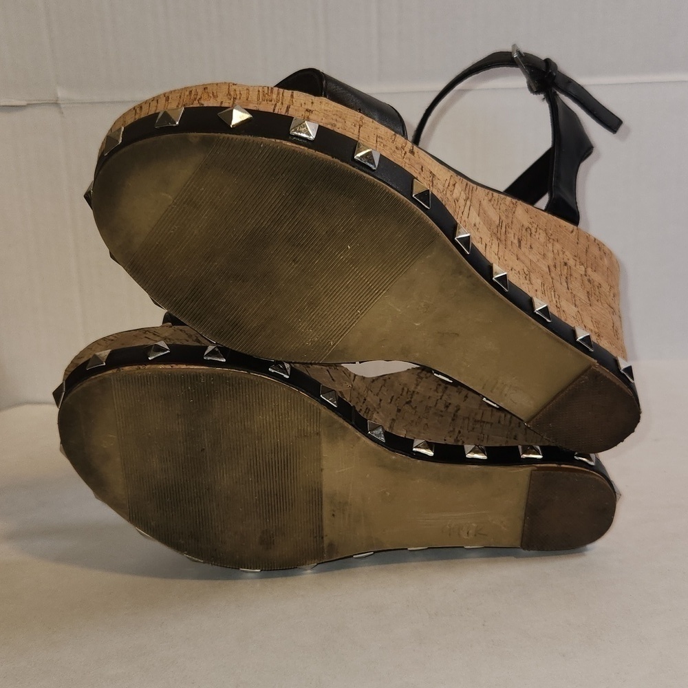 Torrid Cork Silver Studded Adjustable Strap Open Toe Platform Wedge Size 9WW - Picture 9 of 11
